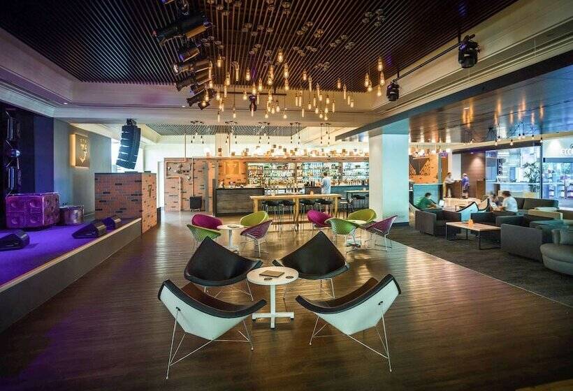 Pullman Reef Hotel Casino