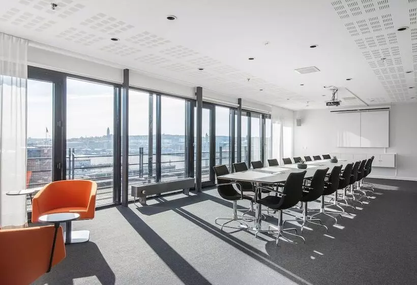 Quality Hotel 11 & Eriksbergshallen