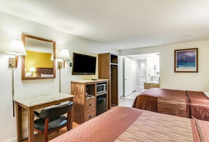 Отель Rodeway Inn