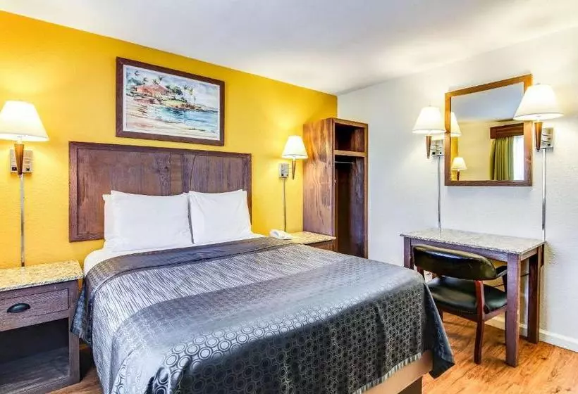 Отель Rodeway Inn