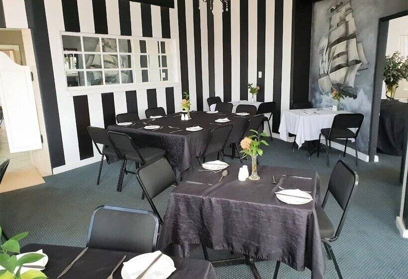 בית מלון כפרי Savoy