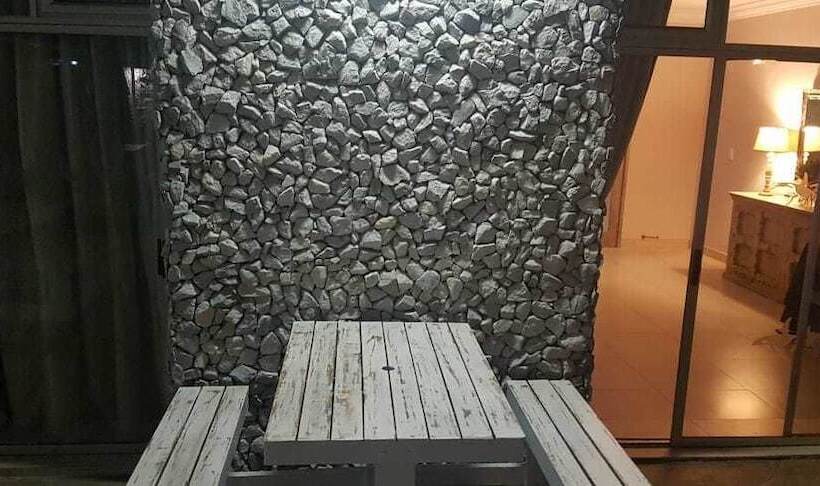 בית מלון כפרי Savoy