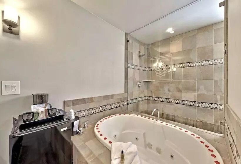 Отель Secrets Inn Lake Tahoe