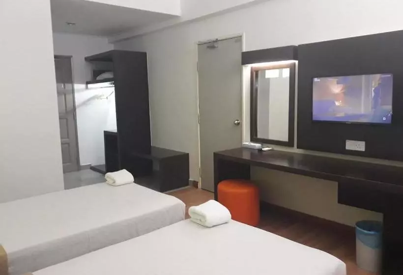 בית מלון כפרי Seri Malaysia Temerloh