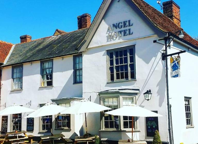 בית מלון כפרי The Angel