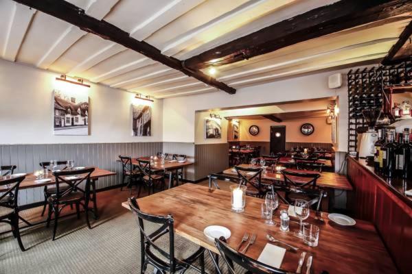 בית מלון כפרי The Angel