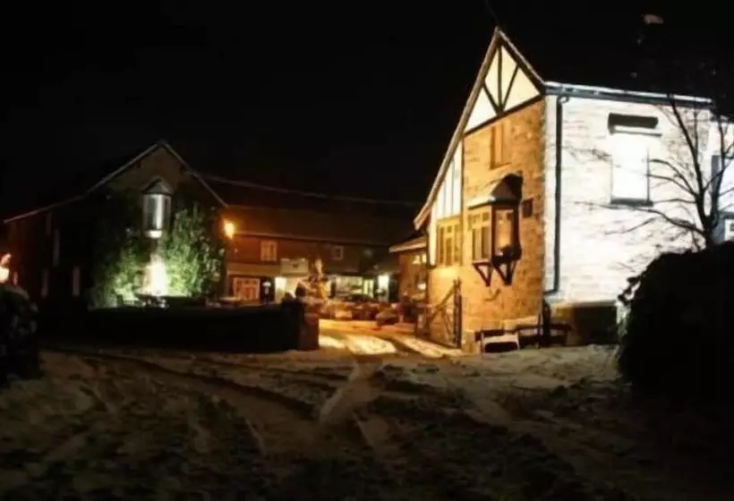 Hotel The Pheasant Inn