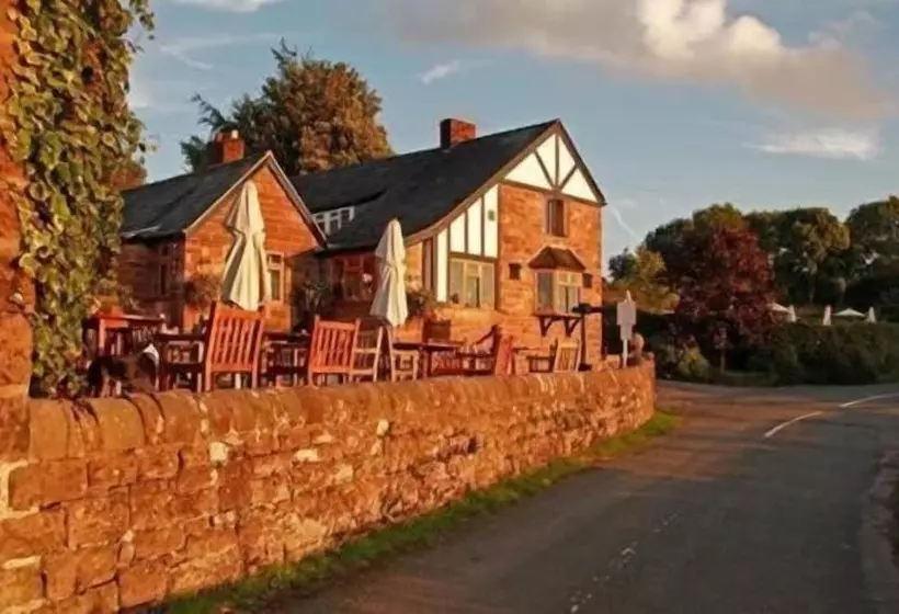 Hotel The Pheasant Inn