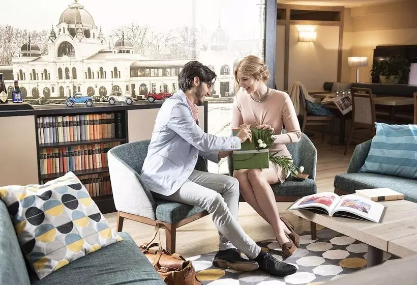 Three Corners Hotel Art