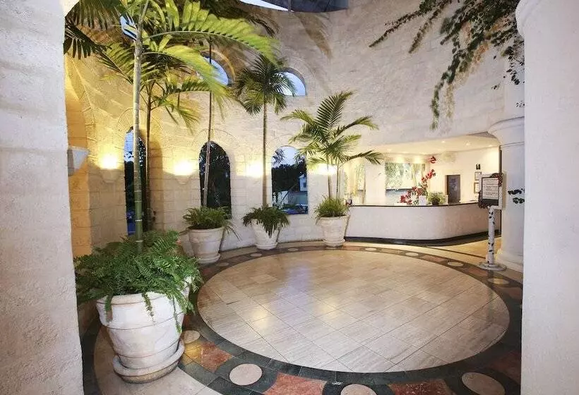 استراحتگاه Bougainvillea Barbados