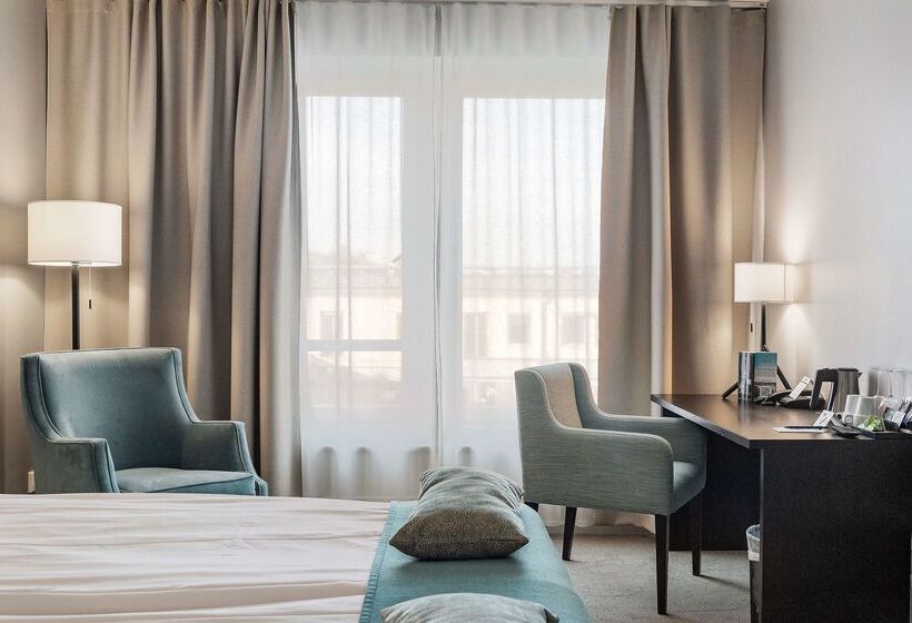 Best Western Plus Hotel Plaza