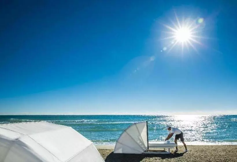 בית מלון כפרי Como Metropolitan Miami Beach