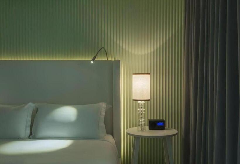 בית מלון כפרי Como Metropolitan Miami Beach