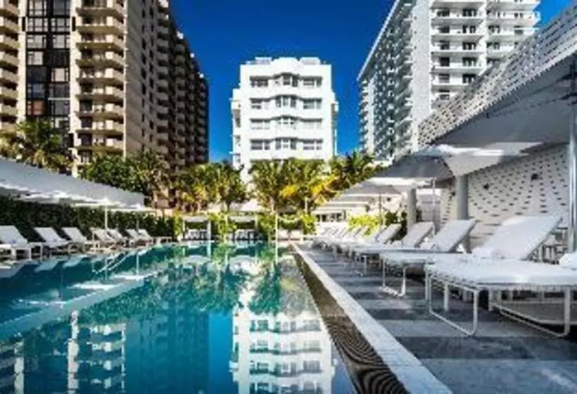 בית מלון כפרי Como Metropolitan Miami Beach