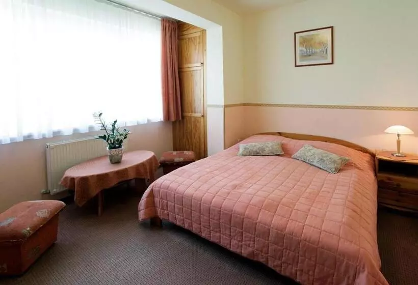 Hotelli Família Vendégház