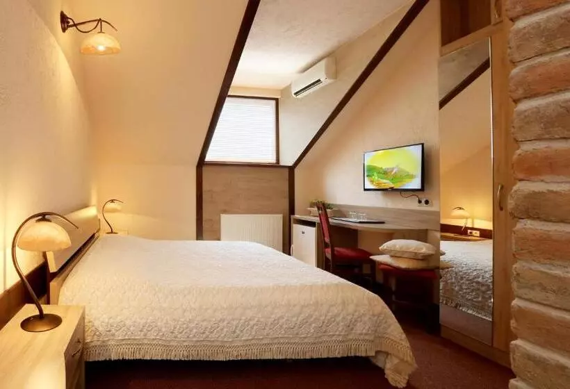 Hotelli Família Vendégház