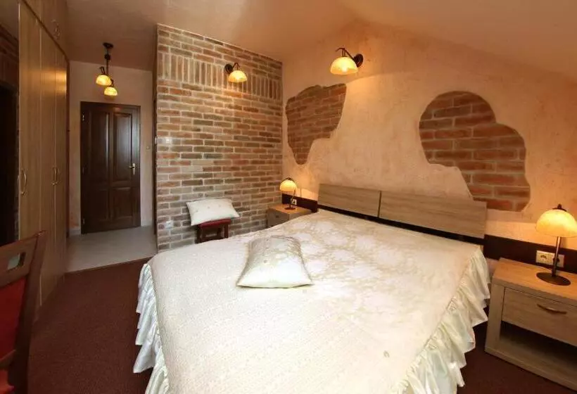 Hotelli Família Vendégház