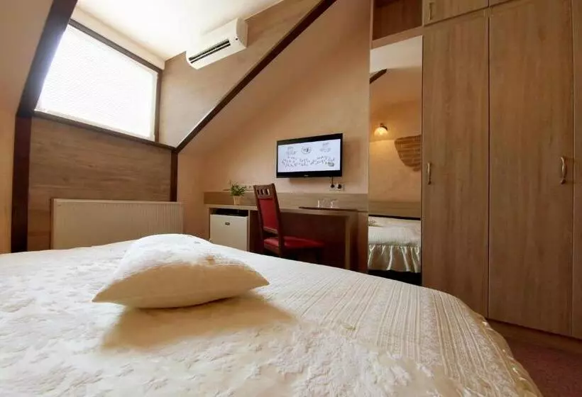 Hotelli Família Vendégház