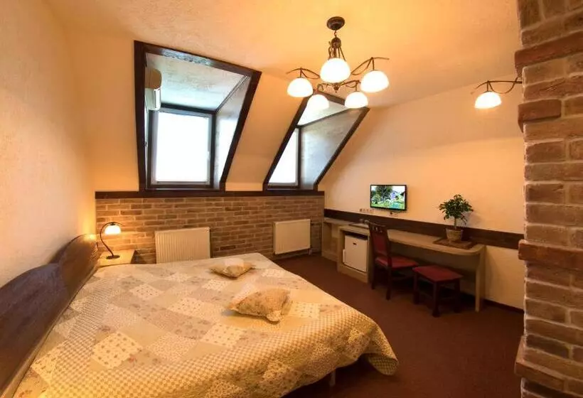 Hotelli Família Vendégház