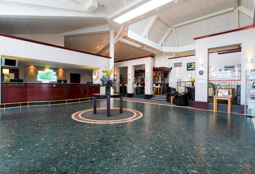 בית מלון כפרי Holiday Inn Aberdeen Exhibition Centre