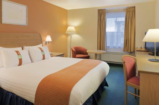 בית מלון כפרי Holiday Inn Aberdeen Exhibition Centre