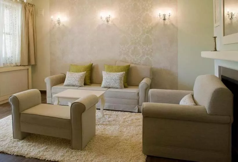 فندق Varga Tanya