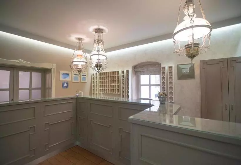 فندق Varga Tanya