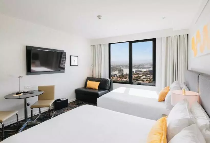 Отель Voco Gold Coast, An Ihg