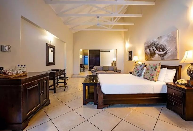 هتل Zulu Nyala Game Lodge