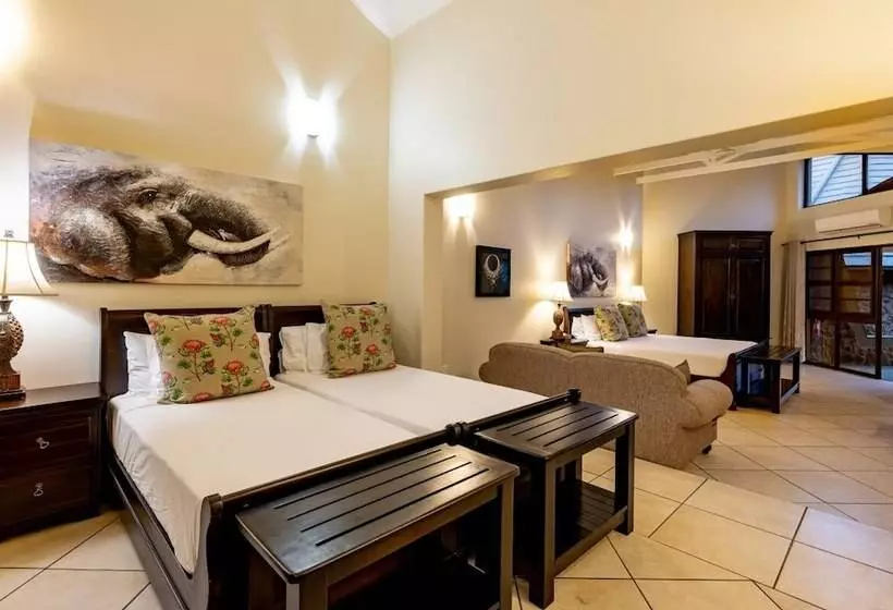 هتل Zulu Nyala Game Lodge