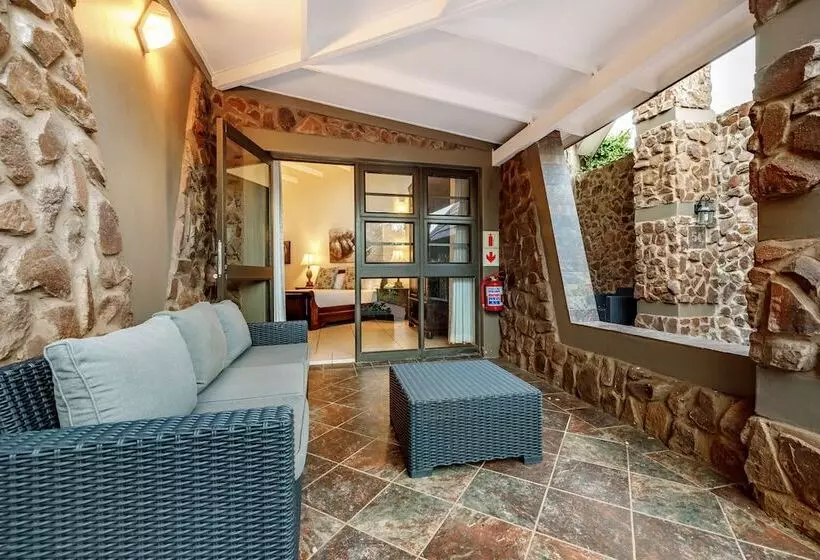 هتل Zulu Nyala Game Lodge