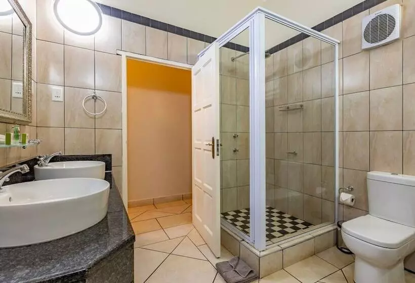 هتل Zulu Nyala Game Lodge