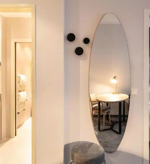 Starlight Suiten Hotel Renngasse