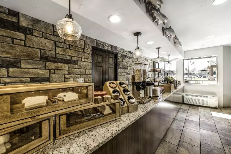 Хостел Bass Pro Shops Angler S Lodge