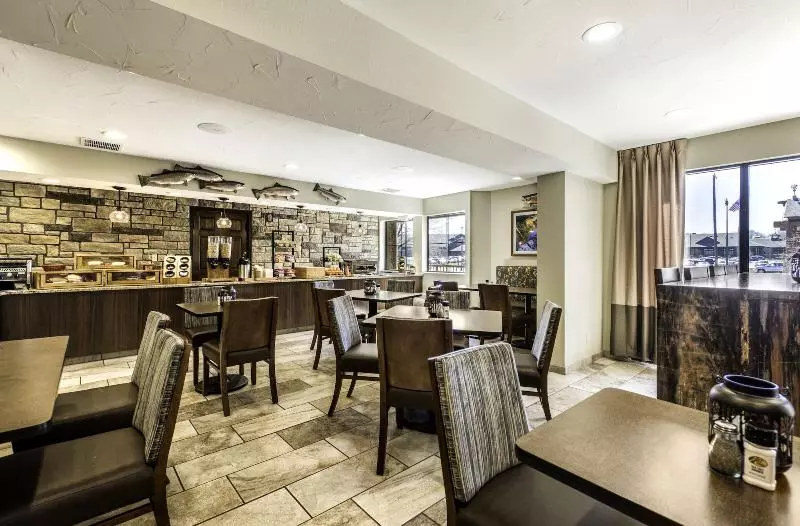 Хостел Bass Pro Shops Angler S Lodge