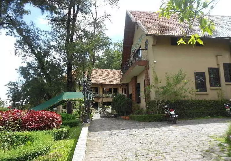 Thanh Thuy Blue Water Hotel