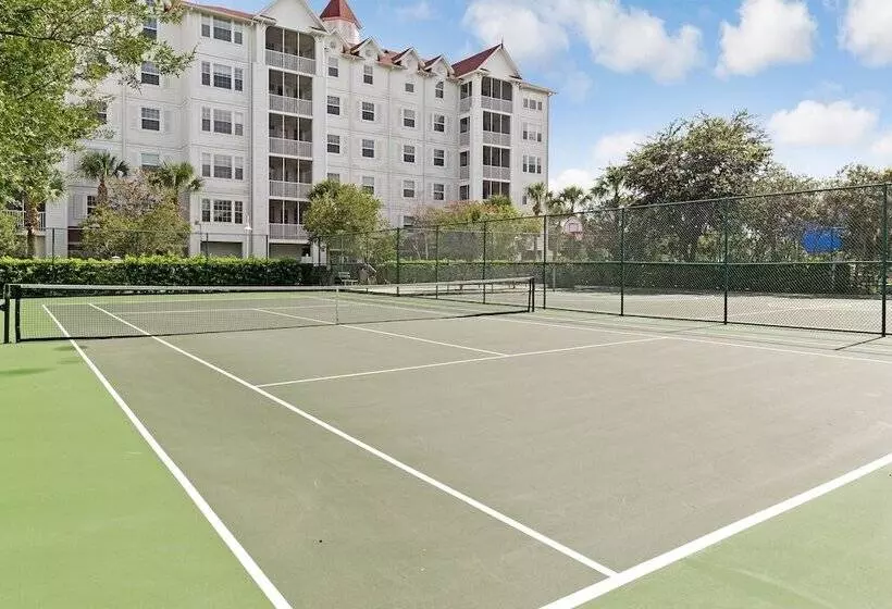 リゾートホテル Hilton Vacation Club Grand Beach Orlando