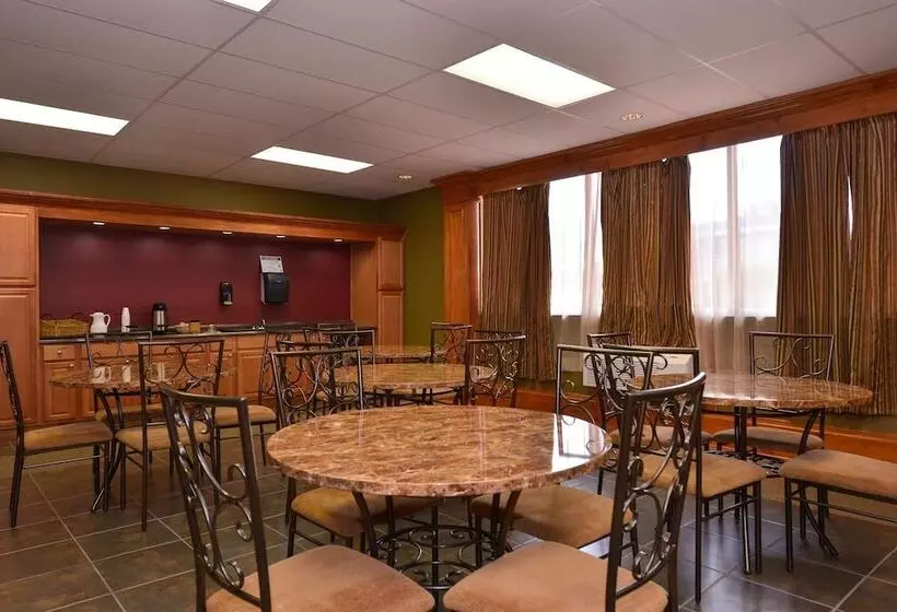 酒店 Americas Best Value Inn & Suites Kansas City