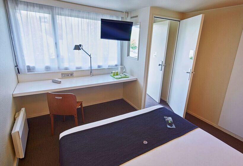 فندق Campanile Melun Sénart