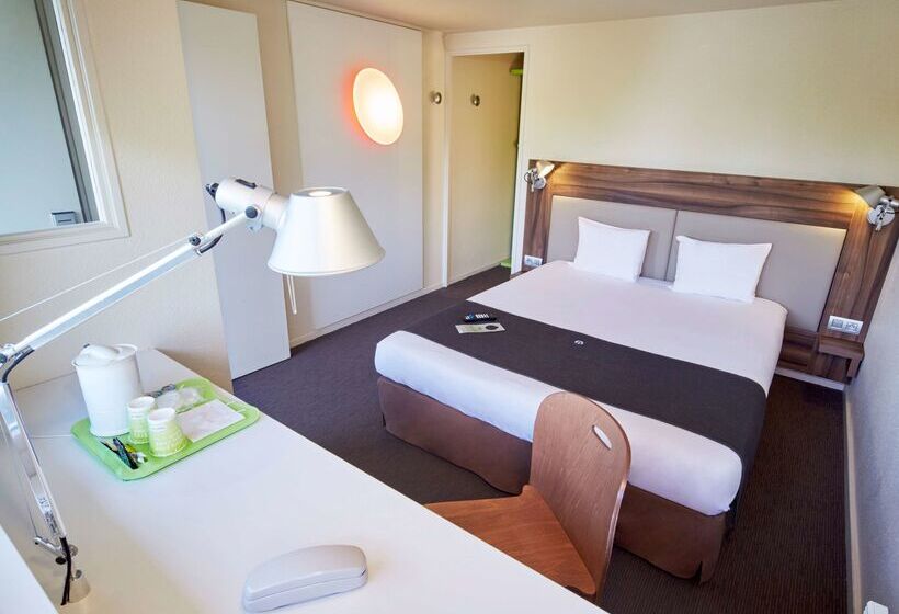 فندق Campanile Melun Sénart