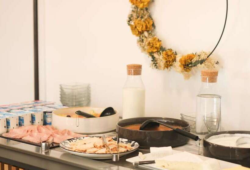 فندق Campanile Melun Sénart