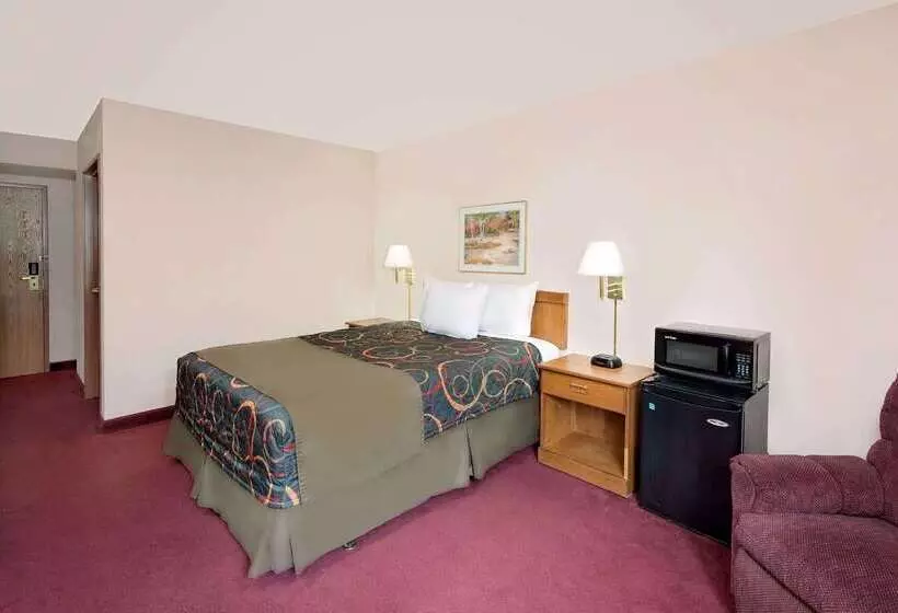 酒店 Days Inn By Wyndham Boonville