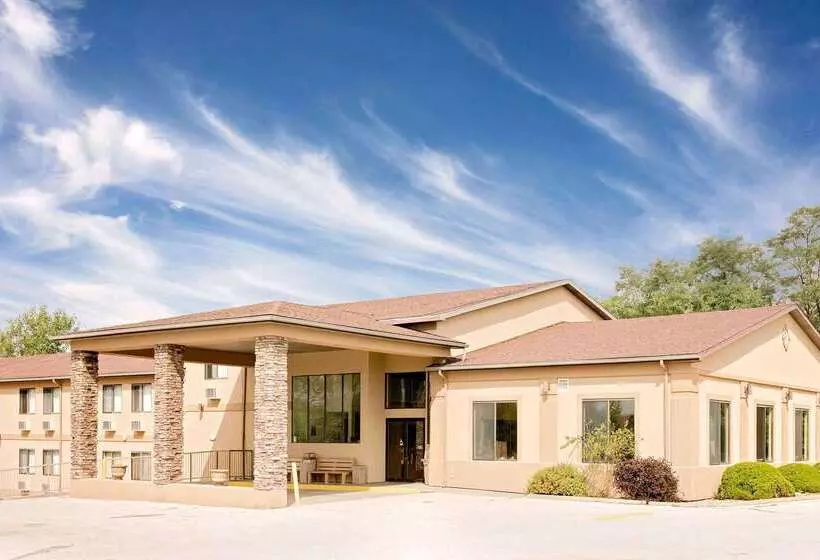 酒店 Days Inn By Wyndham Boonville