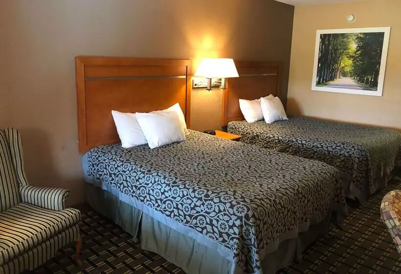 هتل Days Inn By Wyndham Columbus