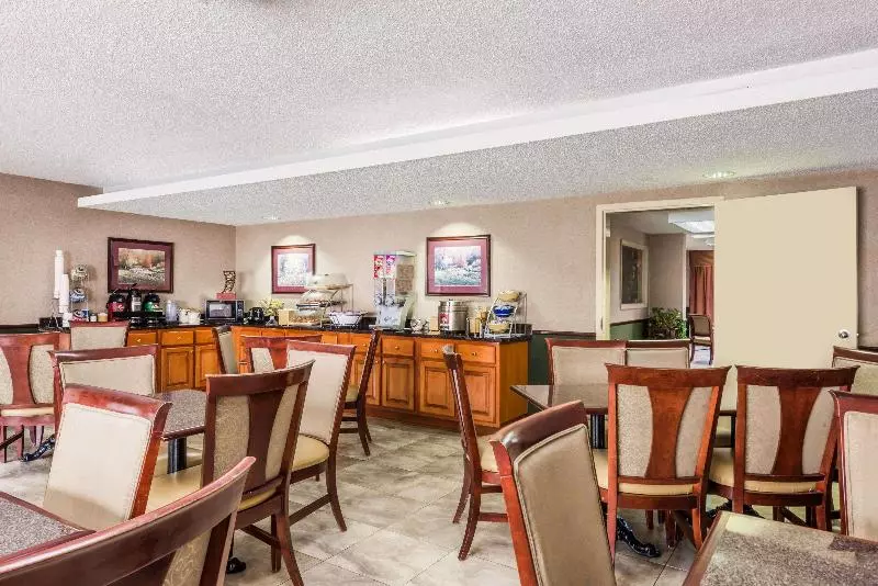 酒店 Days Inn By Wyndham Fort Payne