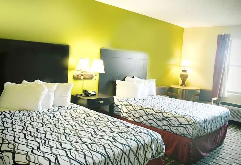 Отель Days Inn By Wyndham Park City Kansas