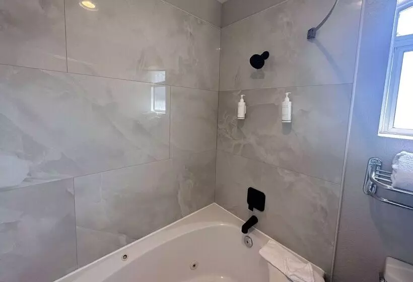 酒店 Days Inn By Wyndham Rocklin/sacramento