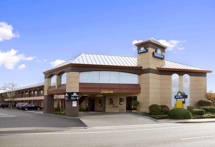 Отель Days Inn By Wyndham Rocklin/sacramento