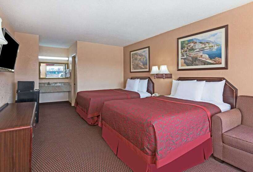 호텔 Days Inn By Wyndham Waycross