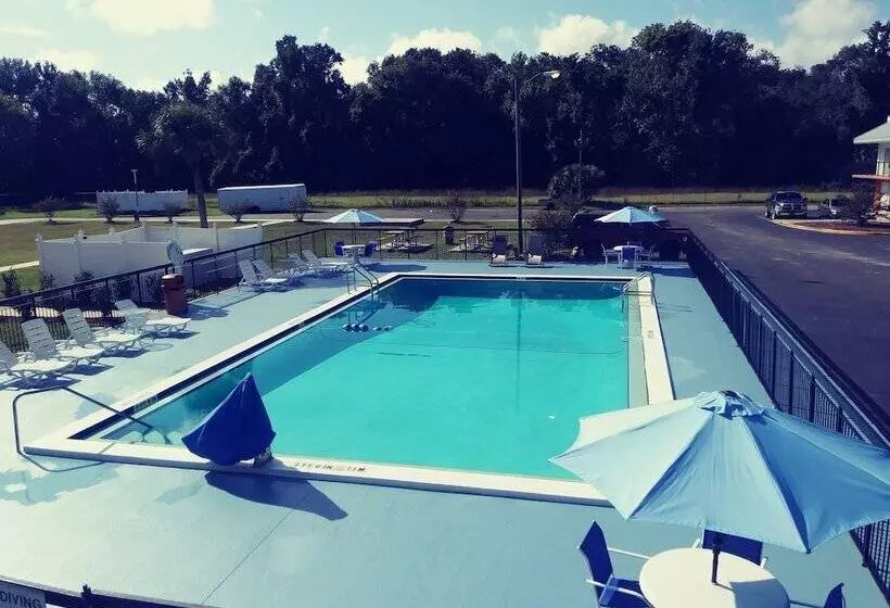 ホテル Days Inn By Wyndham Wildwood I75